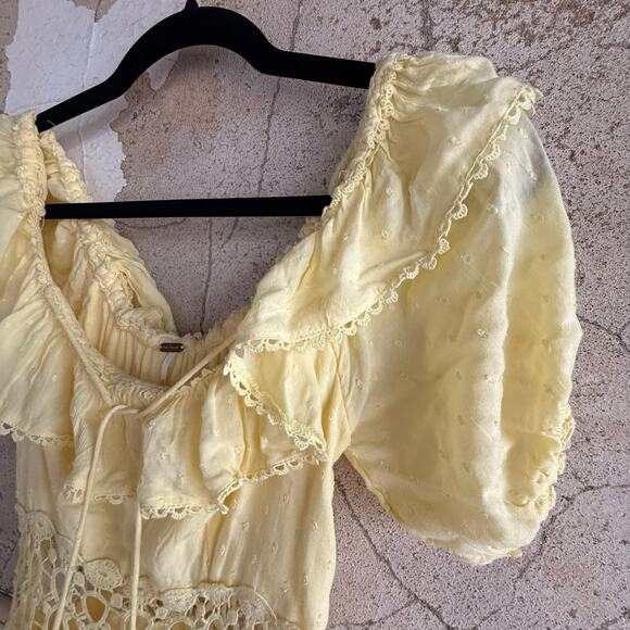 Free People Lemon Yellow Eyelet Mini Dress Romantic Boho Lace Puff Sleeve Size 0 - Picture 4 of 9